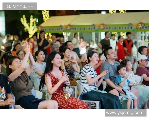 足球明星夜市探秘与美食体验背后的故事揭秘