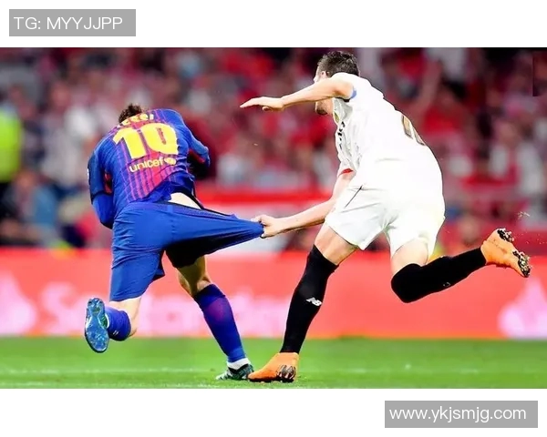 足球明星被犯规后搞笑反应让人捧腹大笑的瞬间合集 足球明星被犯规后搞笑反应让人捧腹大笑的瞬间合集